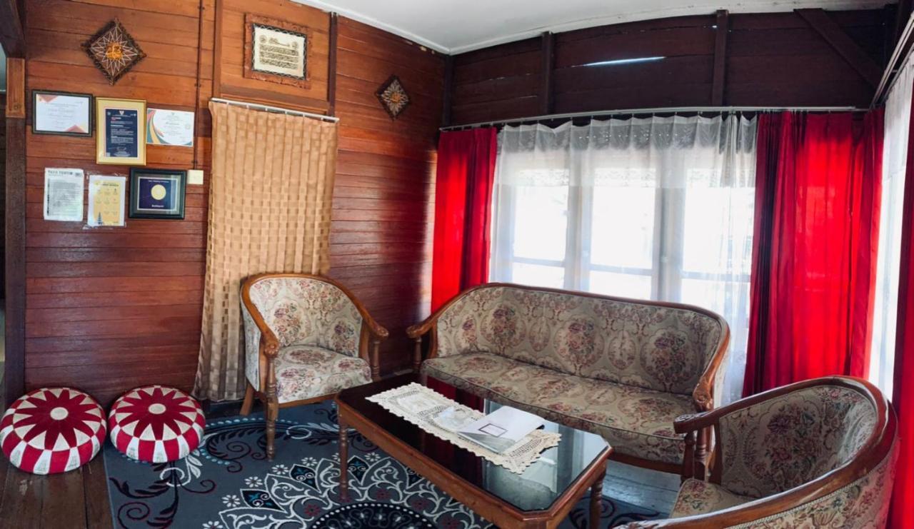 Koto Hilalang Homestay Bukittinggi Esterno foto