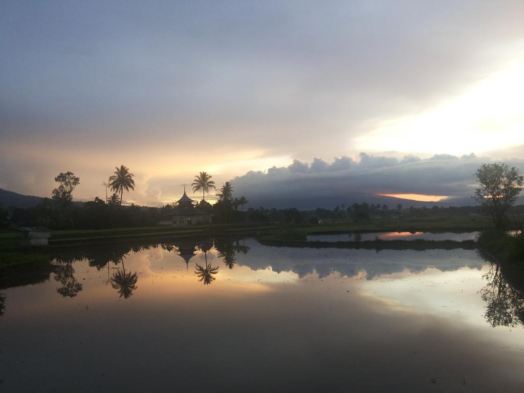 Koto Hilalang Homestay Bukittinggi Esterno foto